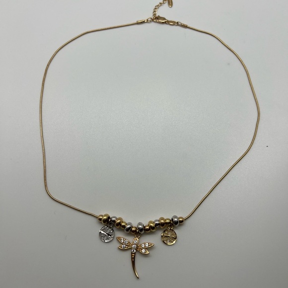 Fly - Picture 2 of 2